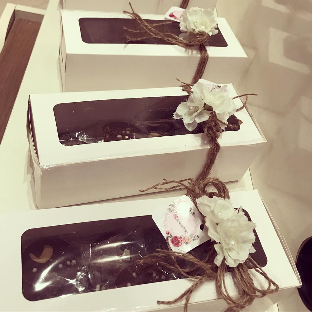 شكولاته بالمكسرات والفواكه المجففه #شكولاته #الرياض #تسليم_فوري #لذيذ #توزيعات_زواج #توزيع