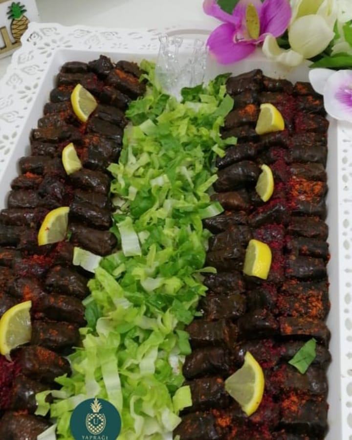 . #صينية تقديم . . . . للطلب والاستفسار التواصل عن طريق الواتس #ورق_عنب_سبايسي #ورق_عنب_بد