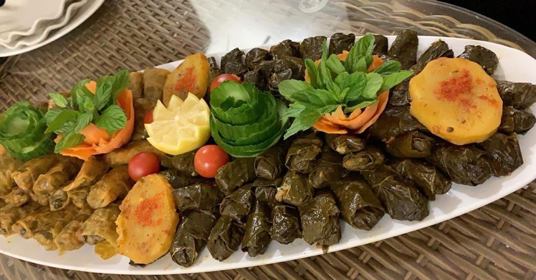 - صحن ورق عنب وملفوف