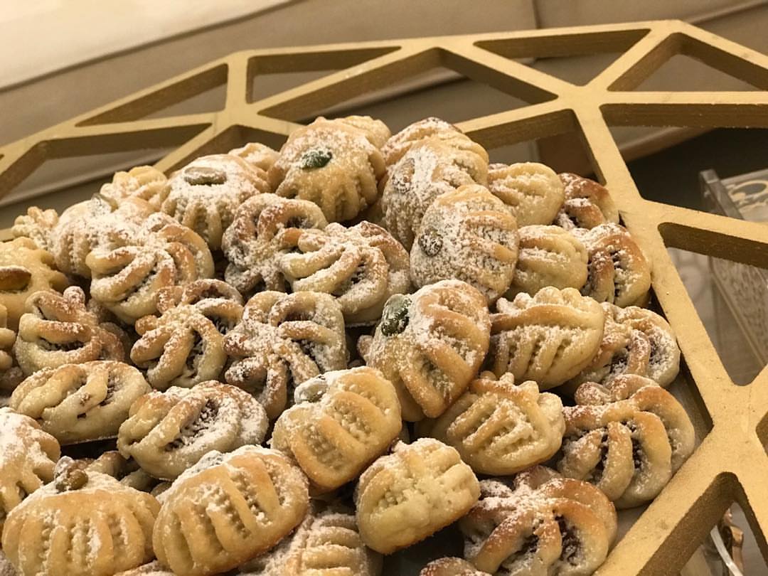 معمول مشكل (تمر وفستق وجوز)