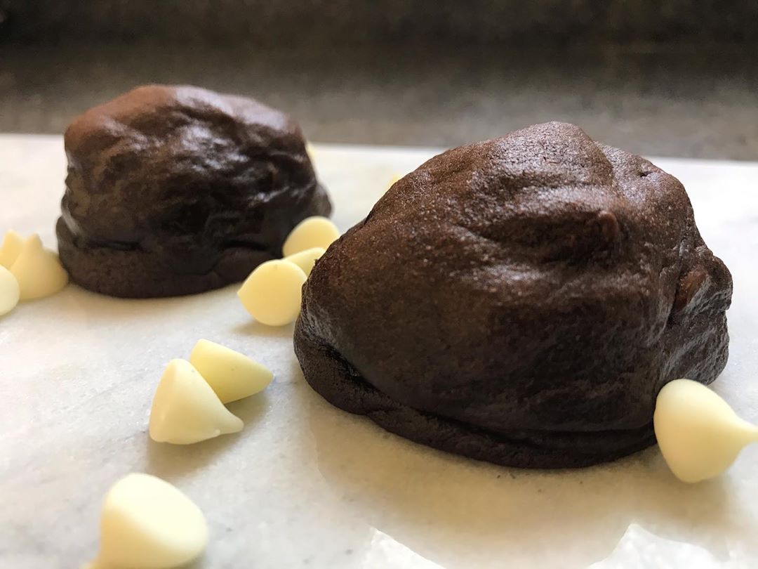 أطيب شي مع القهوة ☕️#bakeandroll_#chocolate#coffe#jeddah
