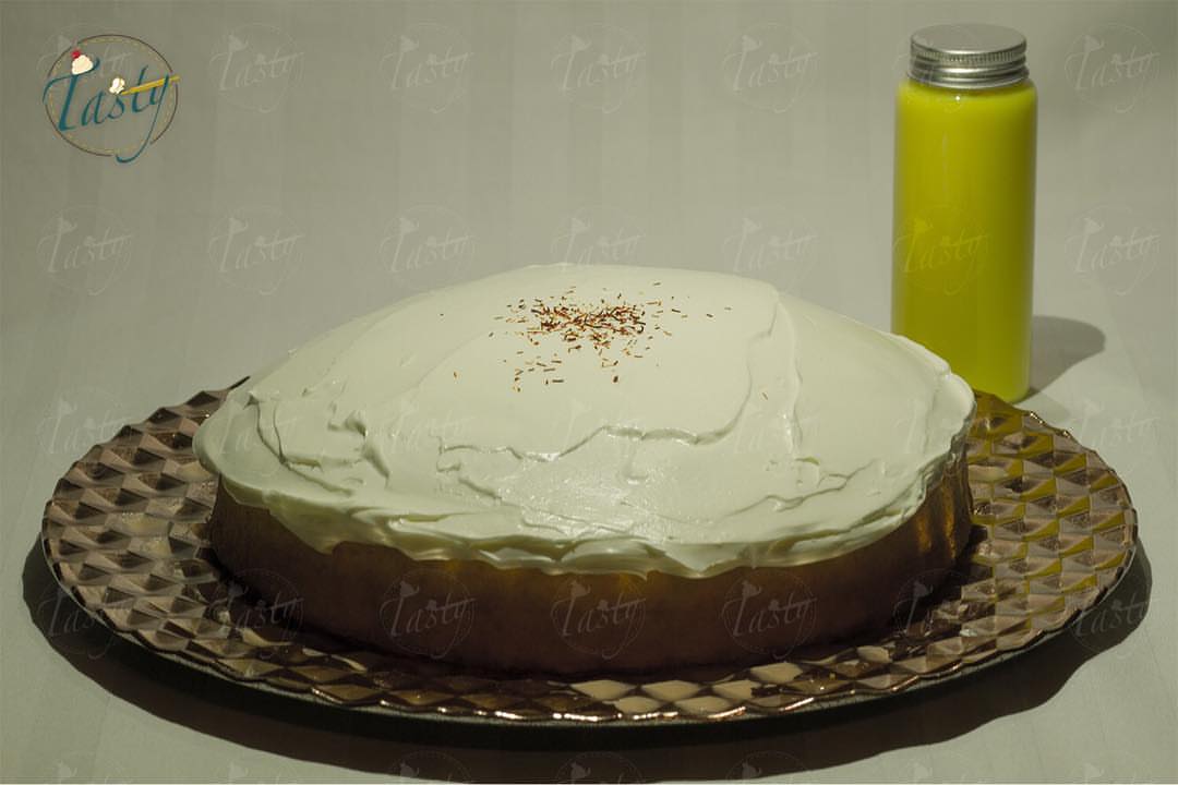 كيكة الحليب بالزعفران الطرية مع صوص الزعفران اللذيذ ✨ " تحضر لكم حسب رغبتكم بأحجام صغيرة