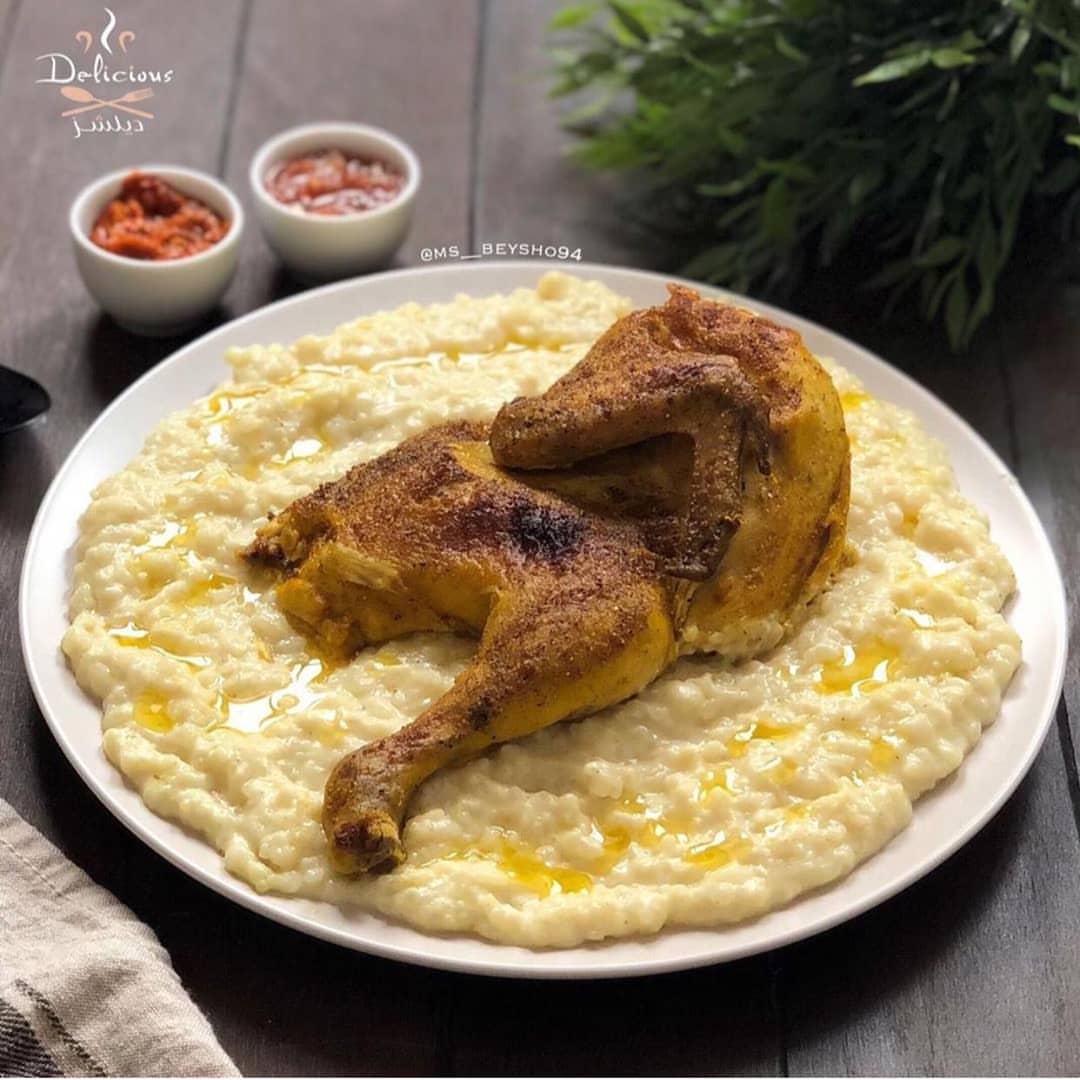 منيو الاثنين 18 رمضان ☺️♥ ! . . . ▪︎سليق بالدجاج + دقوس صحن يكفي لشخصين ب 25 . . ▪︎ جريش ب