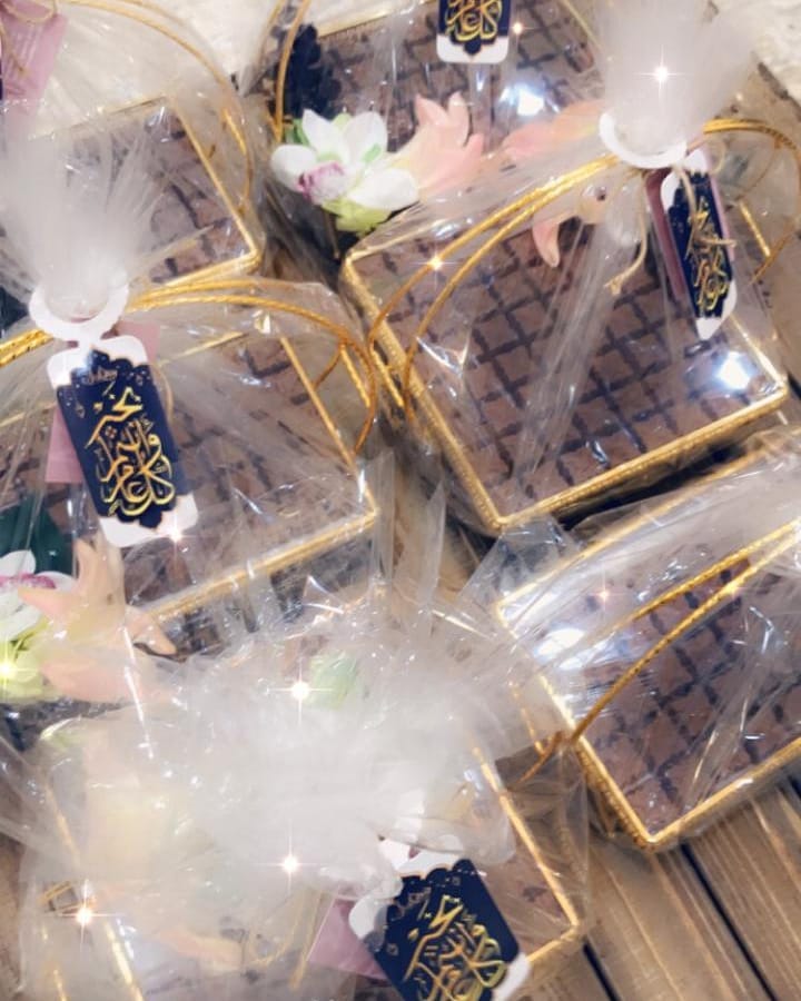 طلبات زباينا بألف عافيه عليهم يارب