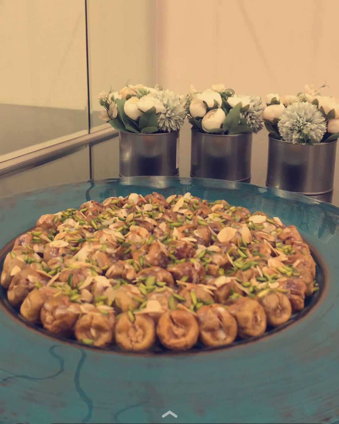 الصمت في حرم الجمال #riyadh #saudi #saudi_weddings#yummy.dates#weddings #respshion ‎#استقب