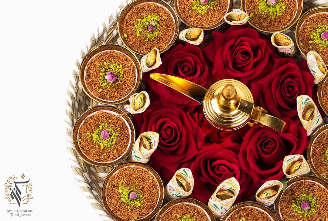 هديه رمضانيه من گنف سويت ✨ تحوي على: صينيه مكونه من فناجين الكنافه المميزة بحشوه القشطه ا