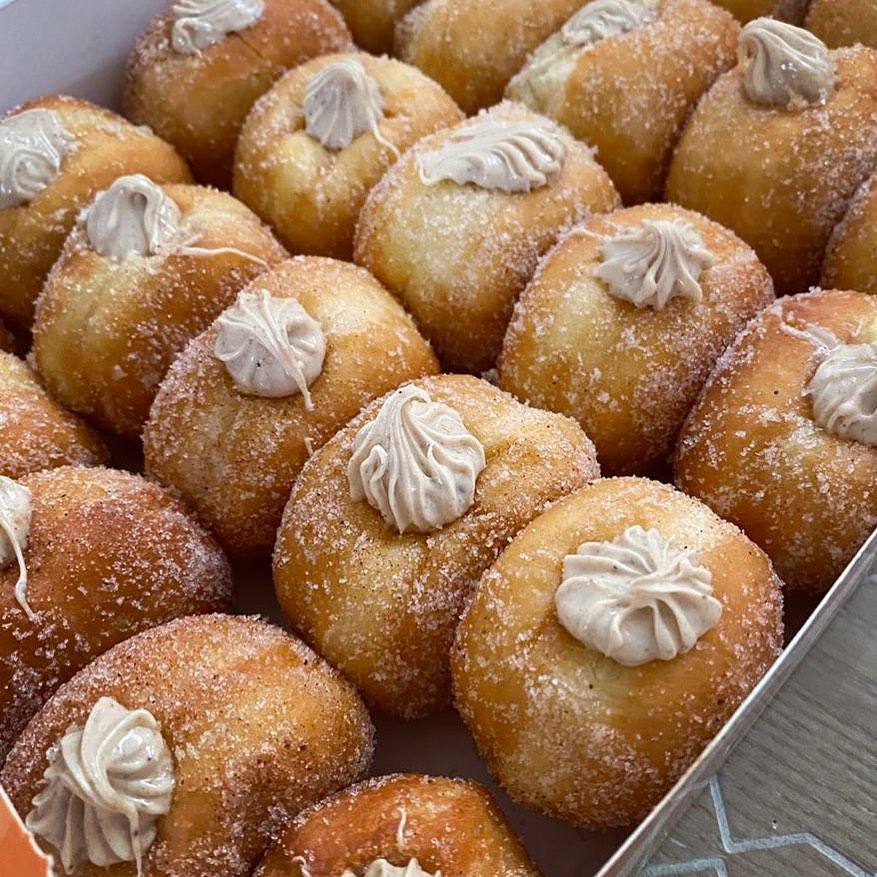 Cinnamon -mini bomb ⠀⠀⠀⠀⠀⠀⠀⠀⠀⠀⠀⠀⠀ ⠀ ⠀ ⠀ ⠀⠀⠀⠀⠀⠀⠀⠀⠀⠀⠀⠀⠀⠀⠀⠀⠀ #bomb #saudi #coffee #riyadh #sw