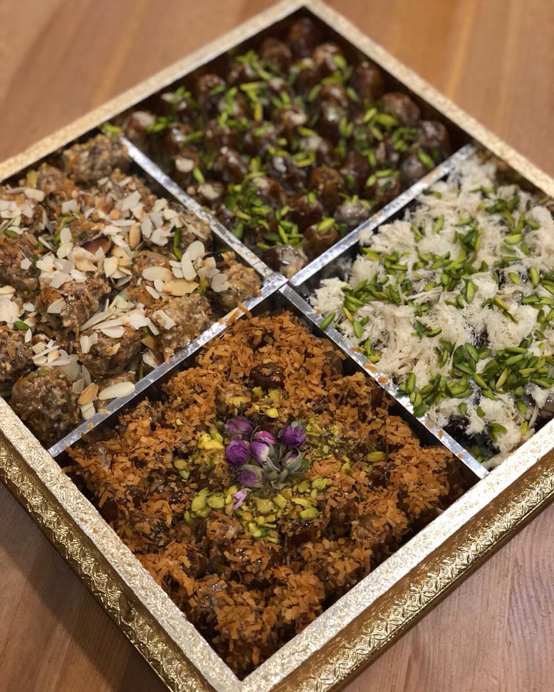 . . تعبئة صينية زبونه ✨