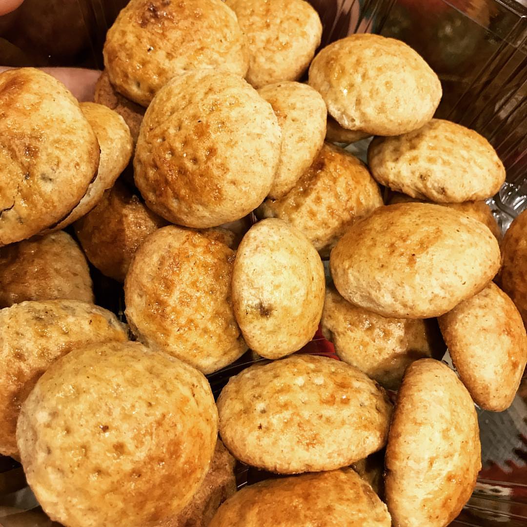 كليجا ✨ لذذذيذه للطلب على الواتس اب ✨✨✨