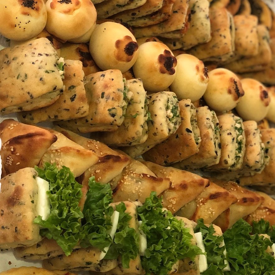 فطائر مشكله ، إيطالية ، جبن ، سبانخ ، دجاج #فطاير #فطائر #طلبات