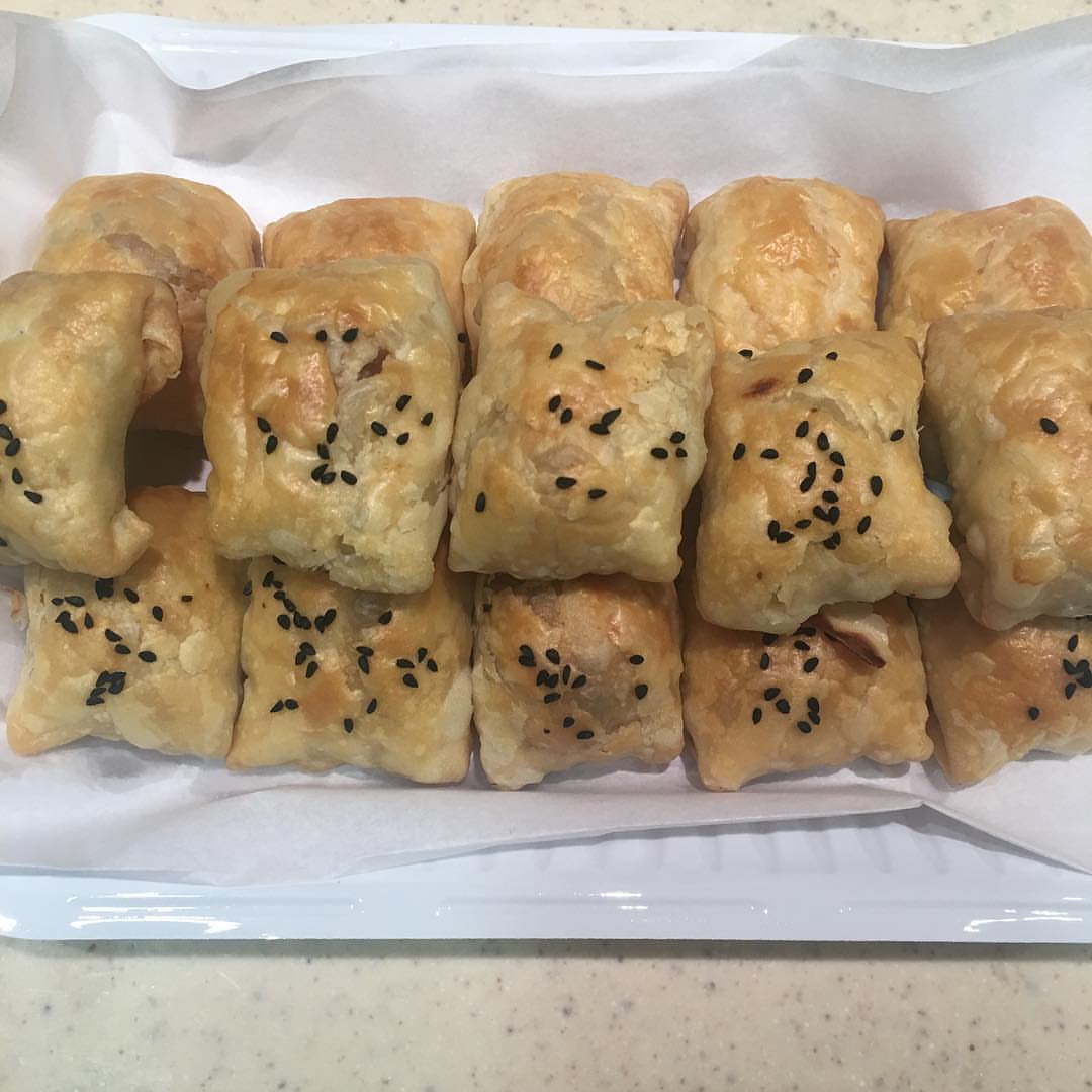 سمبوسة باللحم والجبنة #سمبوسة #شعبنه #طلبات #رمضان #مفرزناتي #رمضانيات