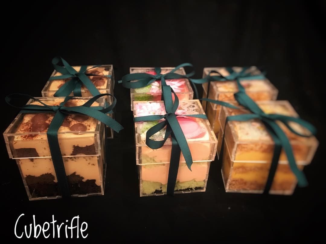 متعة النظر ومتعة التذوق Cubetrifle #مناسبات #حفلات #اعياد #قهوة_المساء #حلويات_العشاء #احت