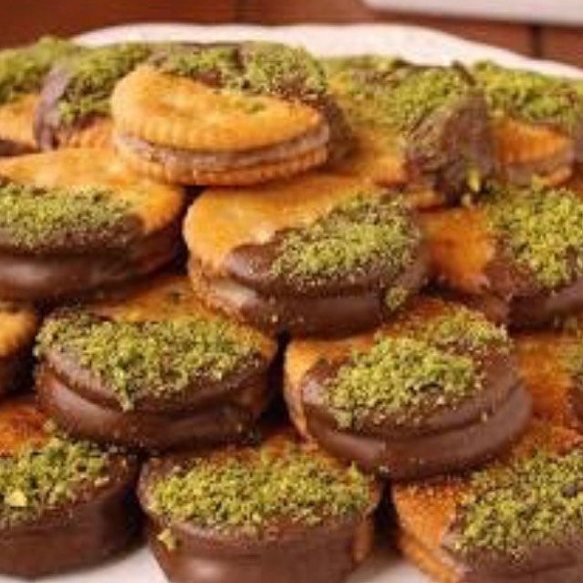 بريزل#بريزل_زعتر#بريزل_فستق#بسبوسة #بسكوت_مالح #بسكوتي #بسكوت #عجينة_العشر_دقايق #شكولاته