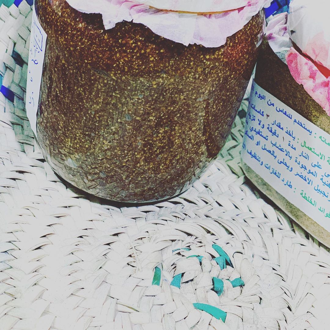 سفوف مع العسل الطبيعي الأصلي والله خير شاهدين