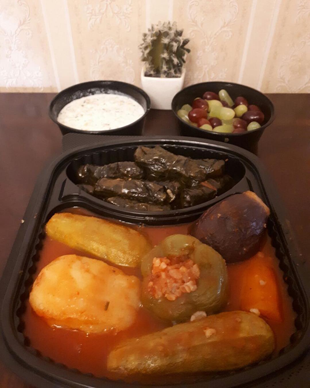 محاشي،سلطه،سلطة فواكه #غداء_تايم #غداء_عمل #غداء_موظفين #غداء_موظفات #lunchtime #lunchtime