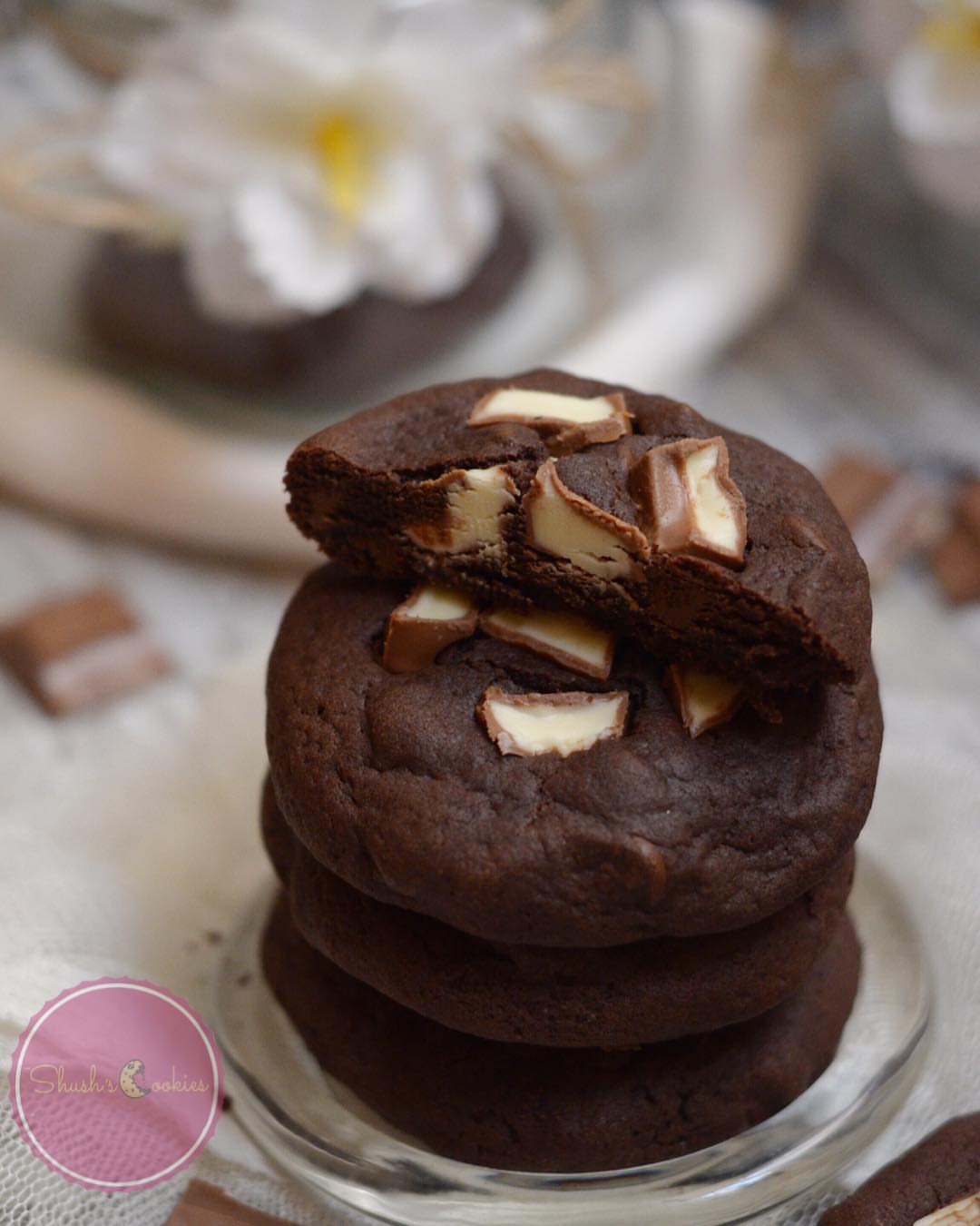 Kinder double chocolate cookies❤️ . . #Shushcookies #cookies #thebest #instafood #baking #