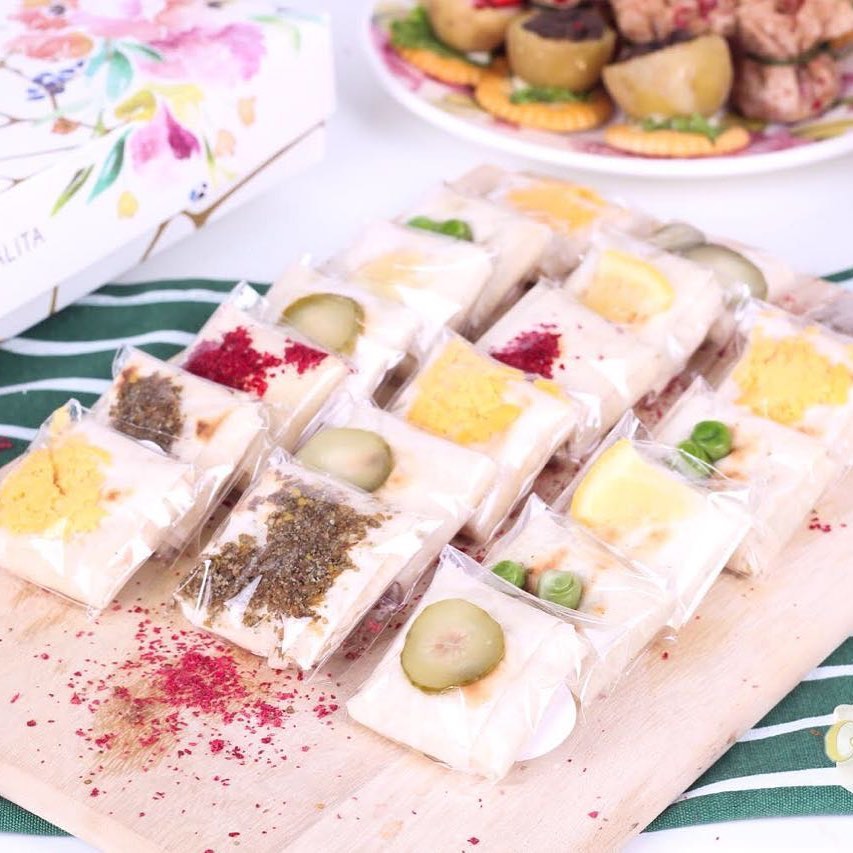 فطاير صاج (لبنه،جبنه،شاورما،مطبق،بطاطا هندية )٤٠حبه بـ١٦٠ريال #عروض#تقديمات#مسابقات_وجوائ