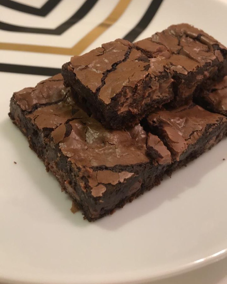 براونيز يسليك ولا خويك يسحب عليك ❤️