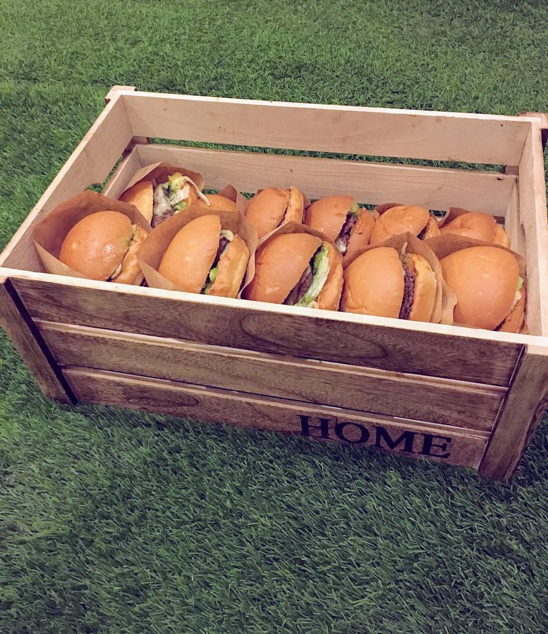 Who said box of burger . Who said box of pleasures❤️