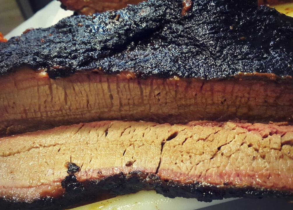 Smoked brisket برسكت مدخن #بريسكت #باربيكيو #شاورما_مدخنه #الرياض #طلبات #توصيل #السعوديه