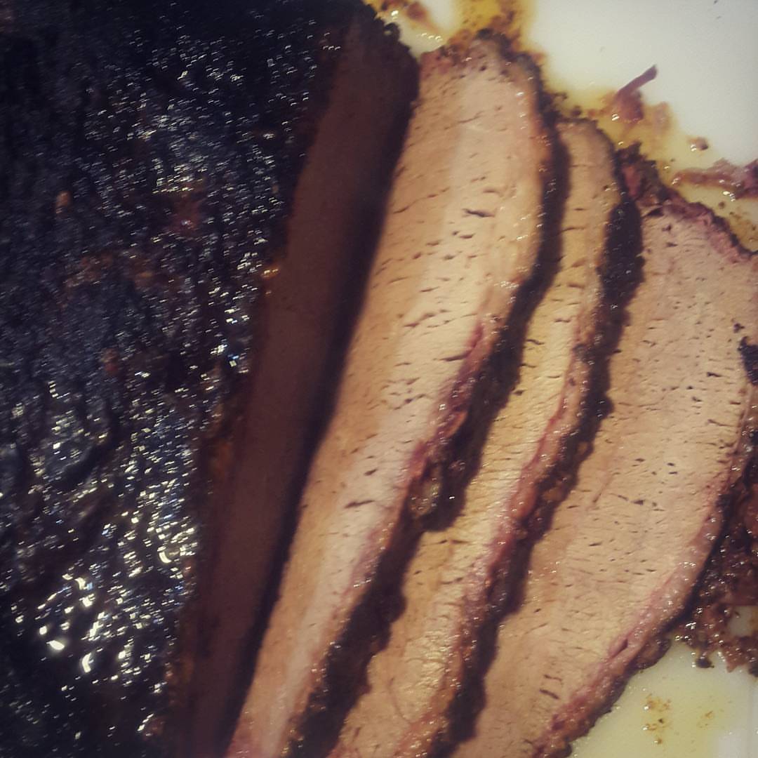 Smoked Brisket برسكت مدخن #بريسكت #باربيكيو #شاورما_مدخنه #الرياض #طلبات #توصيل #السعوديه