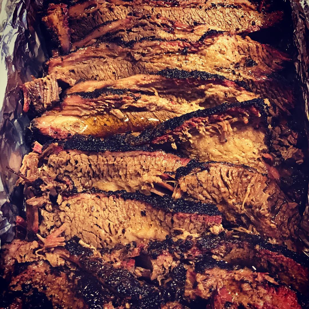 Smoked brisket برسكت مدخن #بريسكت #باربيكيو #شاورما_مدخنه #الرياض #طلبات #توصيل #السعوديه