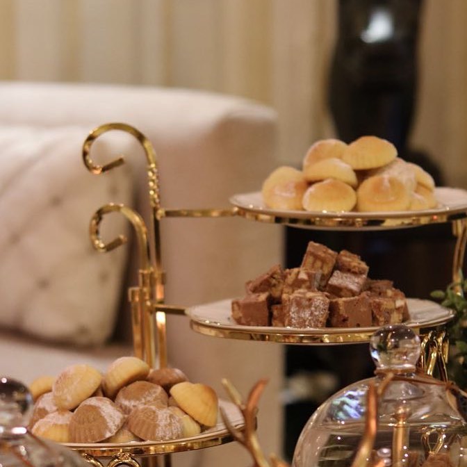 معمول منوع ، وروكي رود يليق بذائقتكم شكل وطعم مميز ✨ #معمول #روكي_رود #حلا #حلويات #مميز