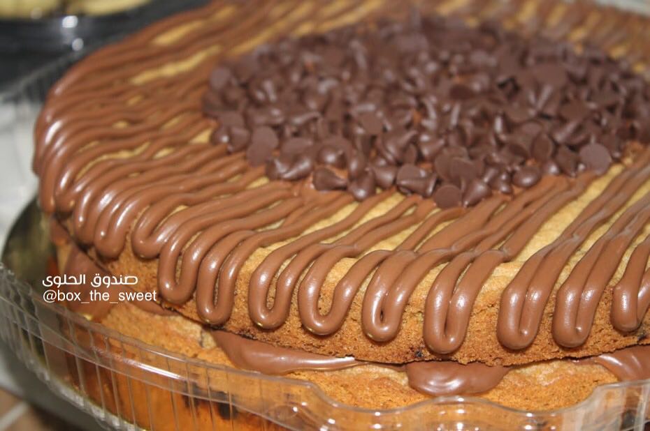 كيكة الكوكيز تتوفر عند الطلب وقبل موعد التسليم بيومين .. قيمتها 90ريال #المدينه #المدينة #