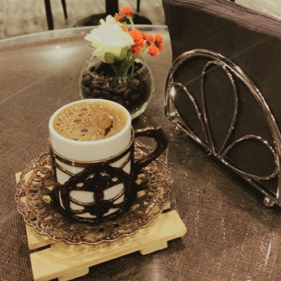 استمتع بأطعم قهوة محضرة لكم من أجود وألذ أنواع البن التركي ،، طعم لا يقاوم وبالمخ ☕️ #قهو