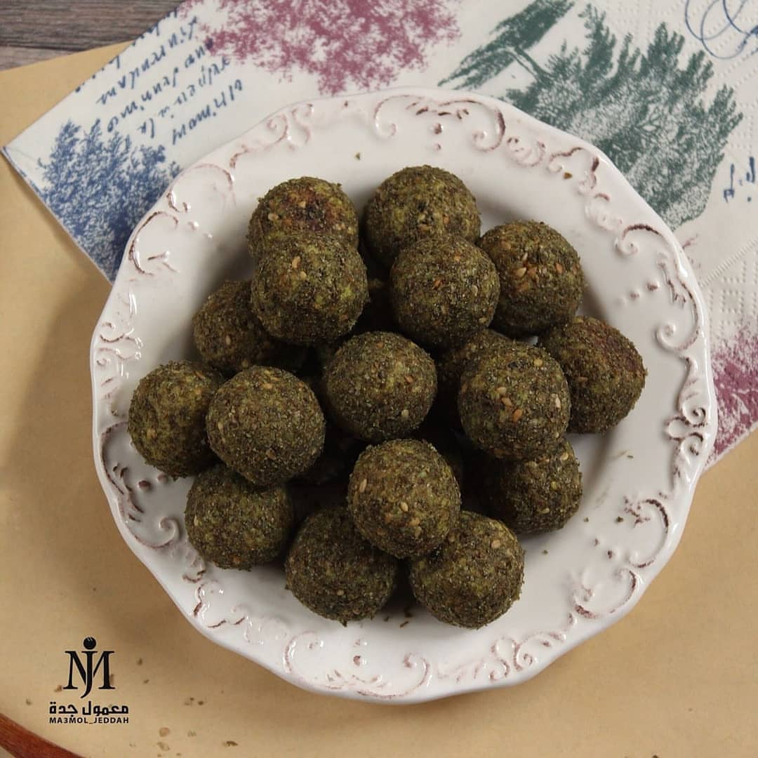 ميني معمول بتغطية الزعتر