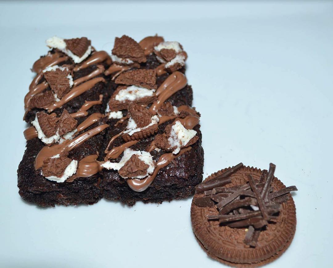 Our brownies is the best also in town and we know it #mochidesserts #موشي #تشيز_كيك_ياباني
