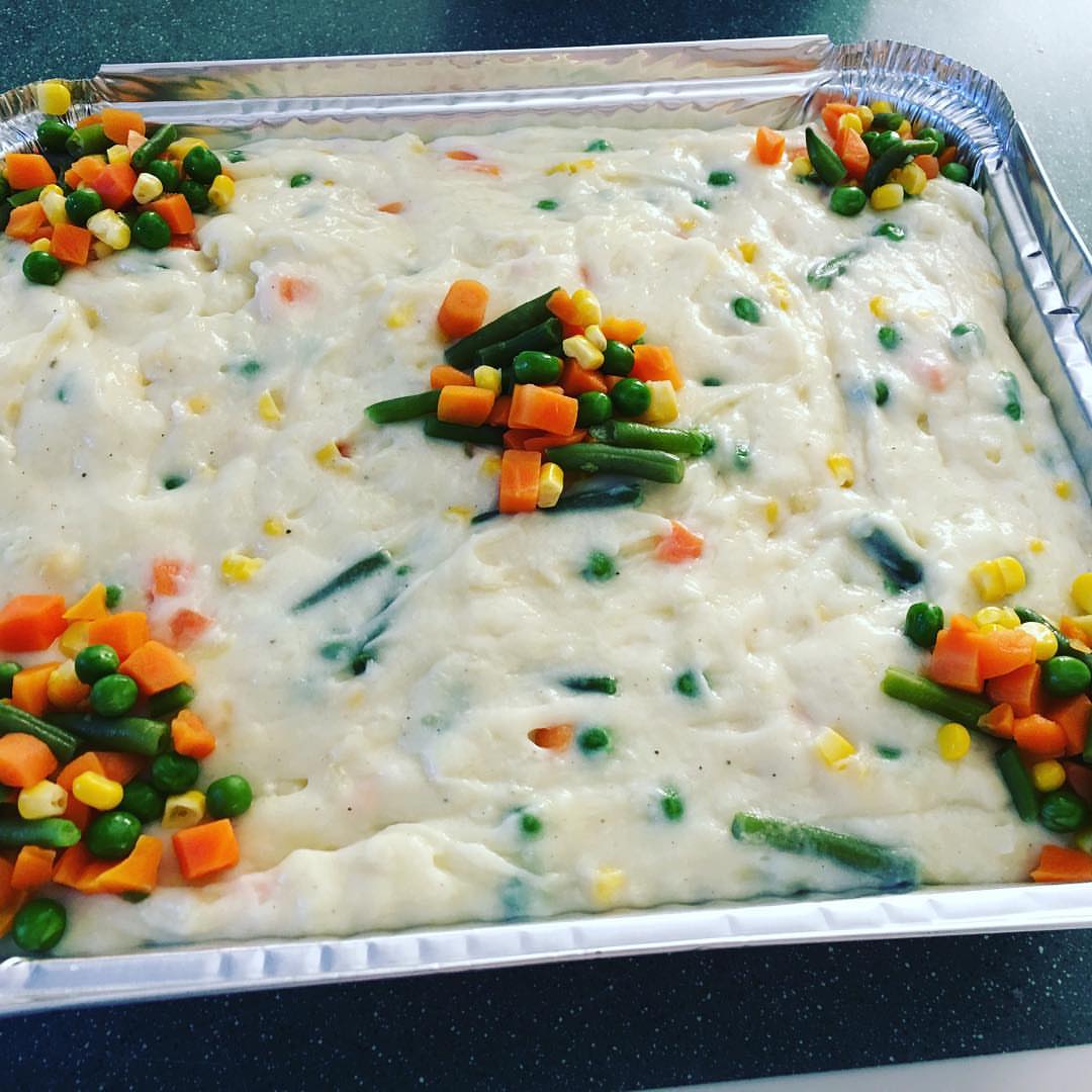 صينية بطاطس مهروسة بالخضار (mash potatoes )