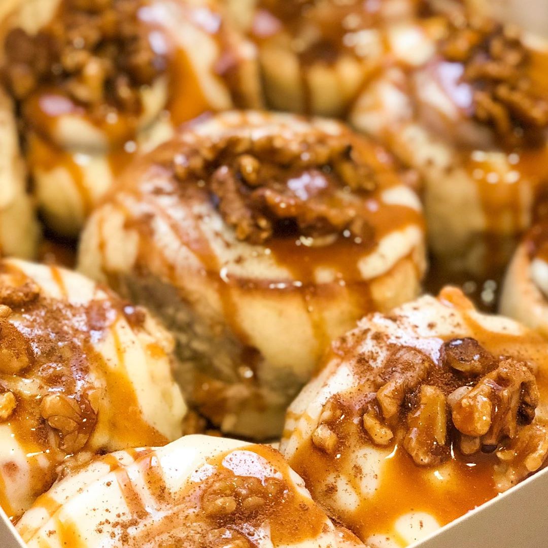 Cinnamon rolls #cinnamon #توصيل #طلبات #اليوم #طازة #جدة #قرفة #لذيذ #روعة #الان #تصويري #