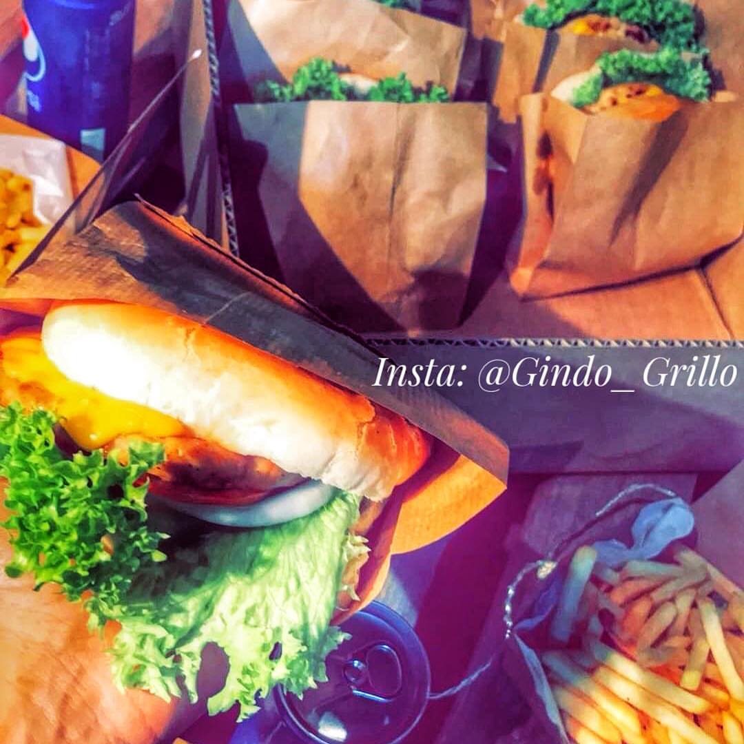 بعض مشاركات عملاءنا الكرام .. #برجر #شوي #طلعة #بحر #جدة