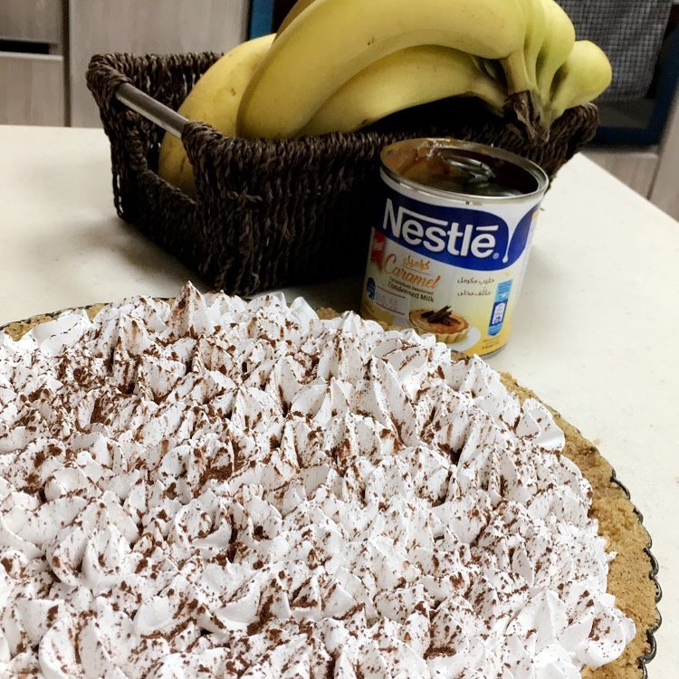من جرب ال Banoffee pie ٠ ٠ ٠ تركيبه من الدايجستف والكارميل والموز والويب كريم ٠#بانوفي_باي