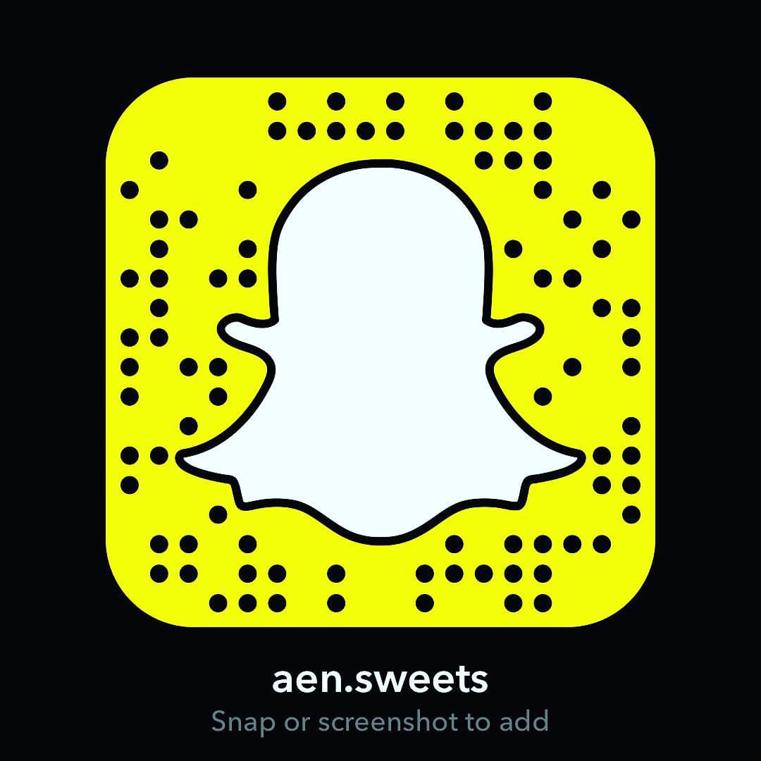 يسعدنا ويشرفنا اضافتكم ومتابعتكم لنا .. لمشاهدة كل مايخبز يومياً على سناب ع سويت.. #كل_عام