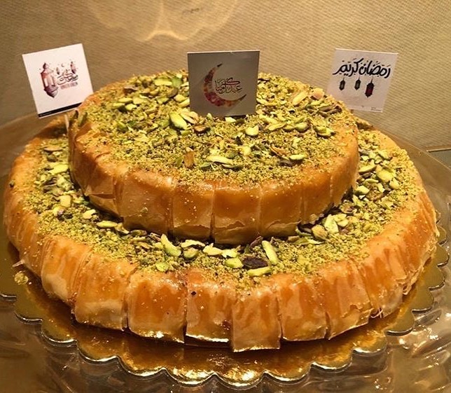 دورين بقلاوة مقرمشة بالخليط الكريمي (تخبز طازجة عند الطلب) #حلاوة_العيد #عيديات_الرياض #عي