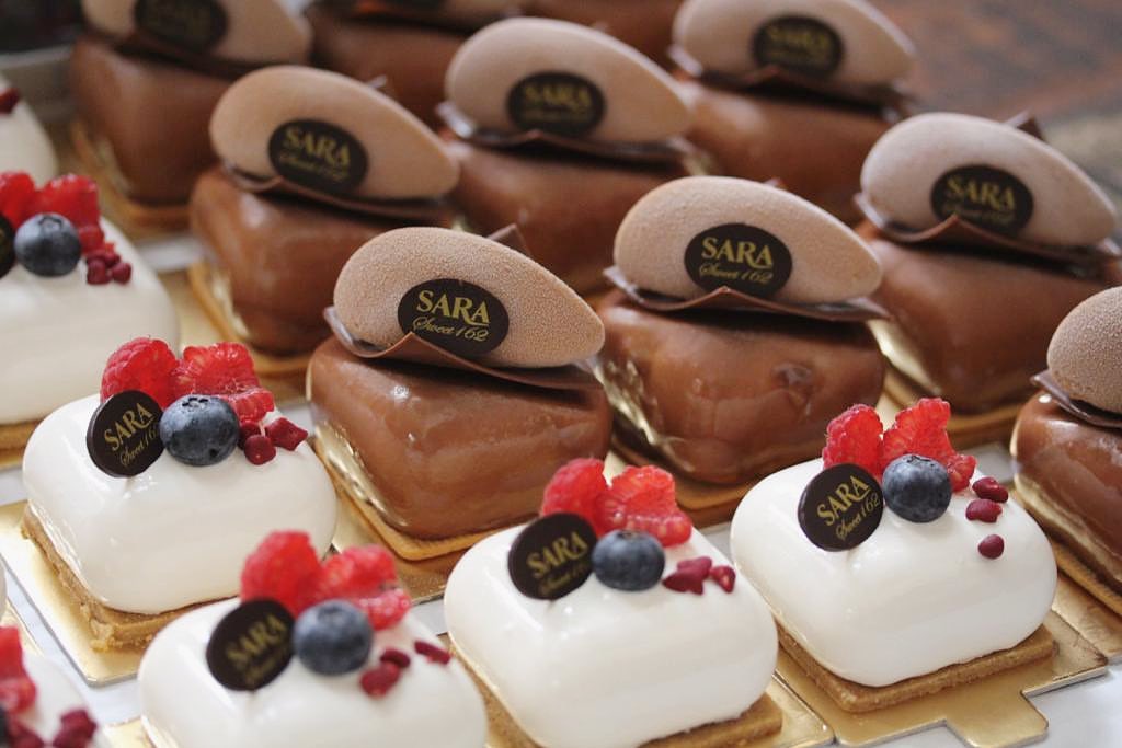 Our classics كارميل موس و تشيز كيك! #cake #دورات_كيك #الرياض #قهوه