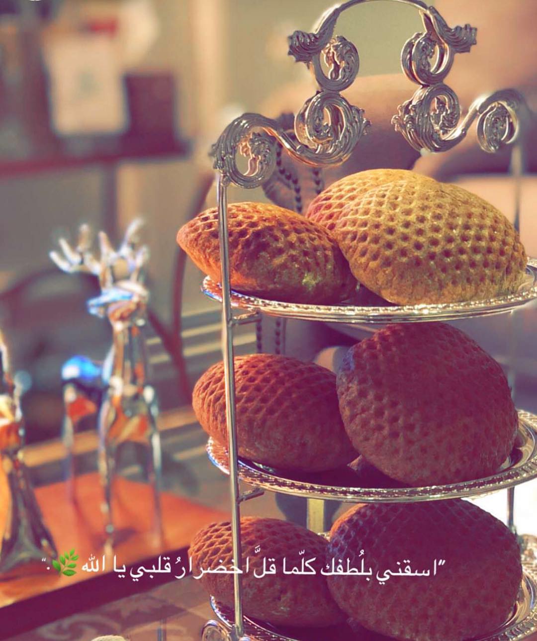 فكرت أكتب للأم دعوة.. فكرة.. ذكرى.. فالغالية ذكرها حاضر في كل وقت.. أول ما يدخل الإبن/الإب