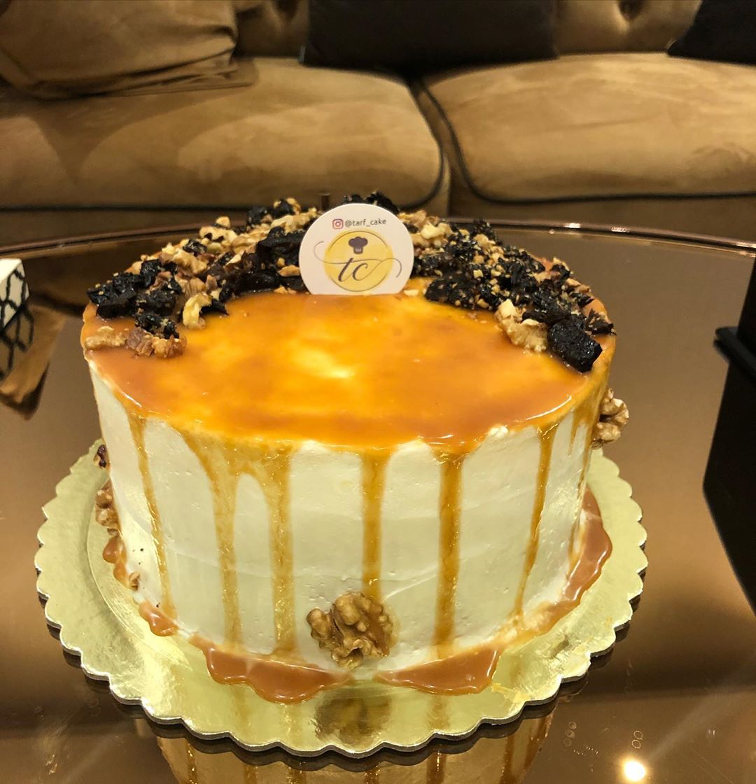صباح السعاده صباح النكهه اللذيذه كيكة العسل بالكراميل والبرقوق منتجي الجديد الطلب قبل ب٣ ا