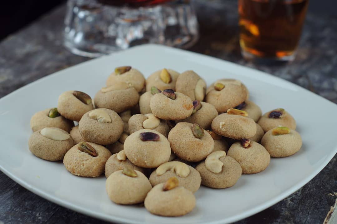 غريبة بالطحينيه ، غريبة بالدقيق المحمص . : #تصويري #مساء_الخير #تمبلر #بدون_فلتر #رمزيات #