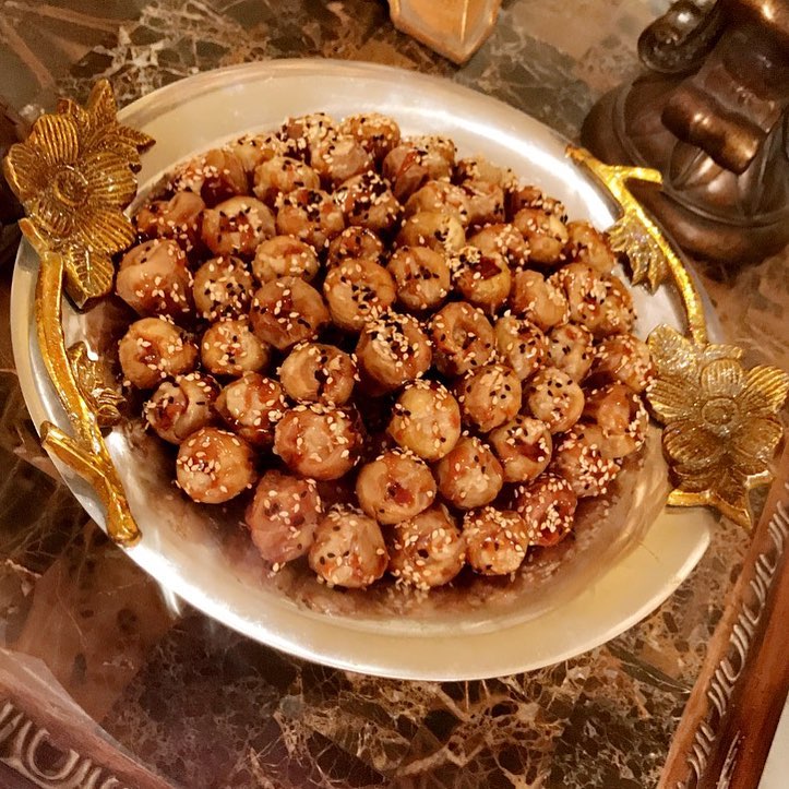 تعبئتنا لزبونتنا الغاليه ❤️ تمر سكري فاخر محشي بحشوه خاصه ومزين بالدبس والسمسم وحبة البركه