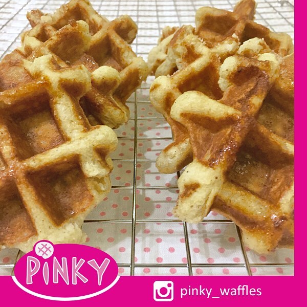 Hot... fresh... mini & delicious #بينكي_وافلز #وافل_بلجيكي #وافل #ويكند #جدة_الآن #طلبات_ج