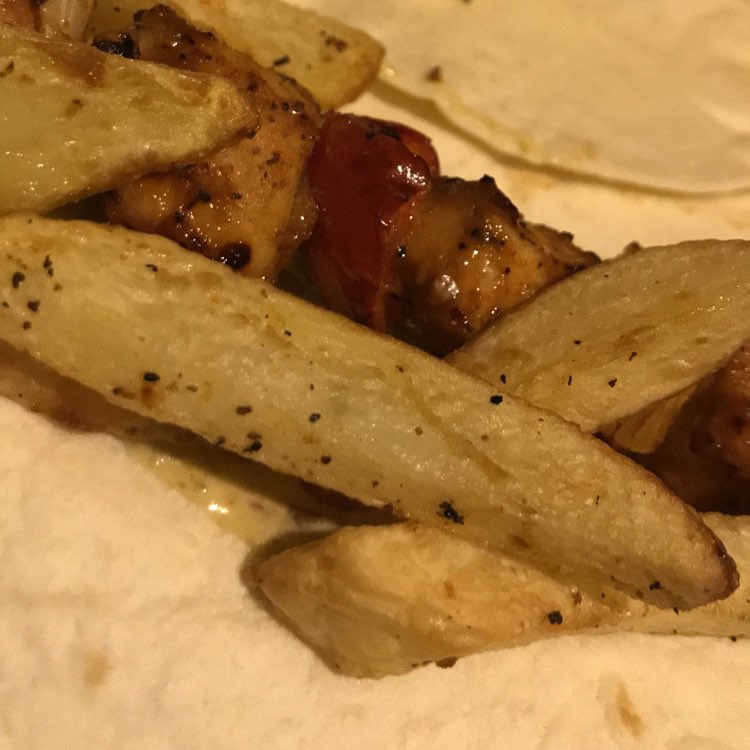 اشويها .. كملها بالصوص وبالبطاطس.. لفها وبالعافيه