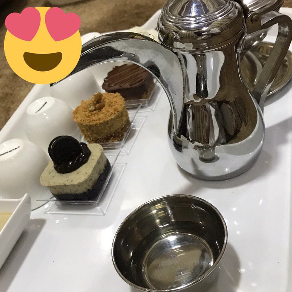 ‫⁧‫#يوم_الجمعة‬⁩‬ ‫⁧‫#قهوة‬⁩ ⁧‫#عربية‬⁩ مع ⁧‫#شيز_كيك‬⁩ ‬ ‫و ⁧‫#جلسه_خاصة‬⁩ في ‬ ‫⁧‫#مجلس_