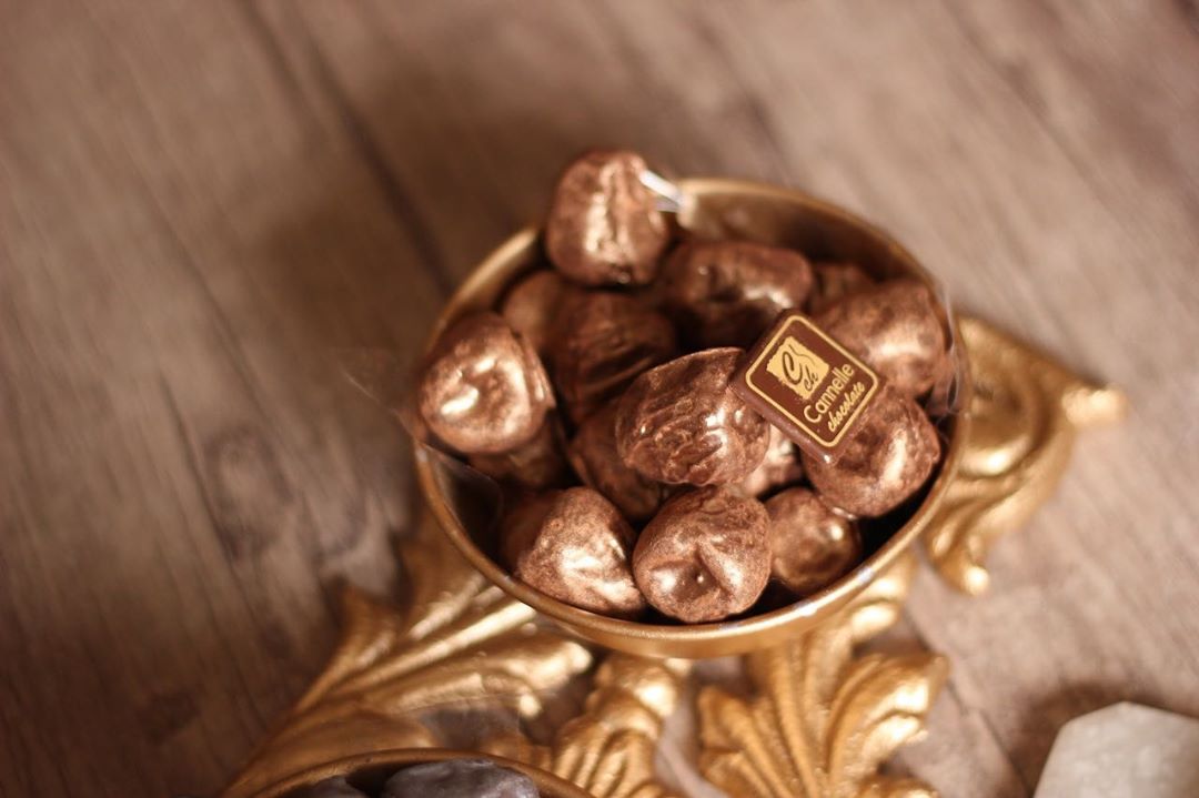 - تمر المكسرات بالشوكولاته - Nuts Date with chocolate