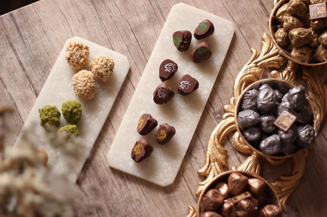 - Collection of Dates with chocolate