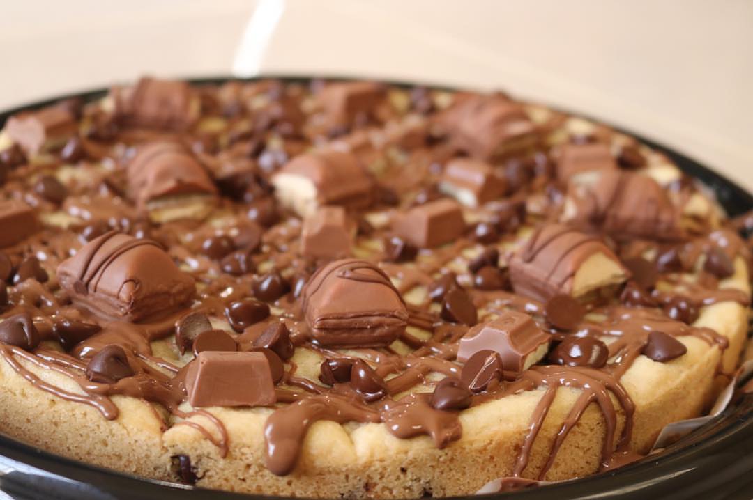 كيكة كوكيز .. متوفرة ب ٣ أحجام #كوكيز #كوكيز_رمضان #كوكيز_جدة #كوكيز_جده #كوكيز_شوكولاته #