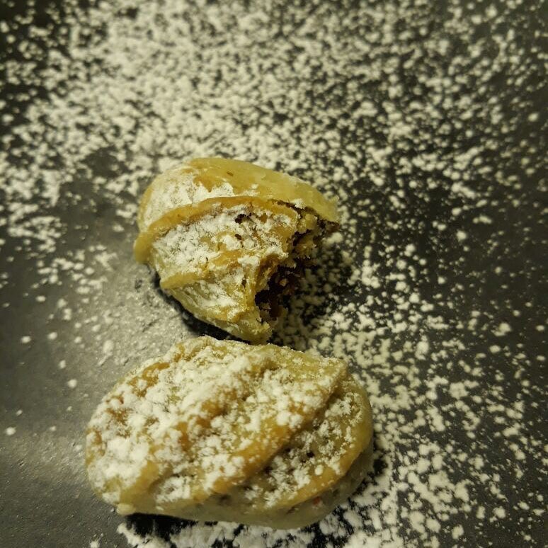 معمول لذييييذ#الرياض #معمول #معمول بالتمر#مدارس#فن#لذيذ#Tasty#tastyfood