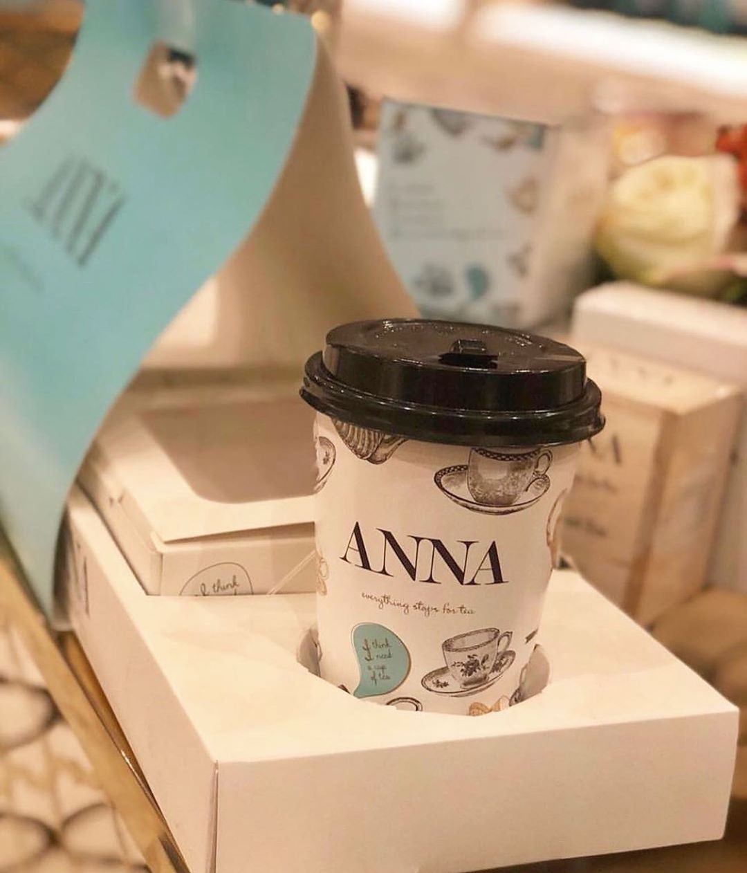 يسعدنا استقبال طلباتكم الخارجيه ابتداءً من غداً ١ فبراير #anna_togo #afternoontea #cake #c